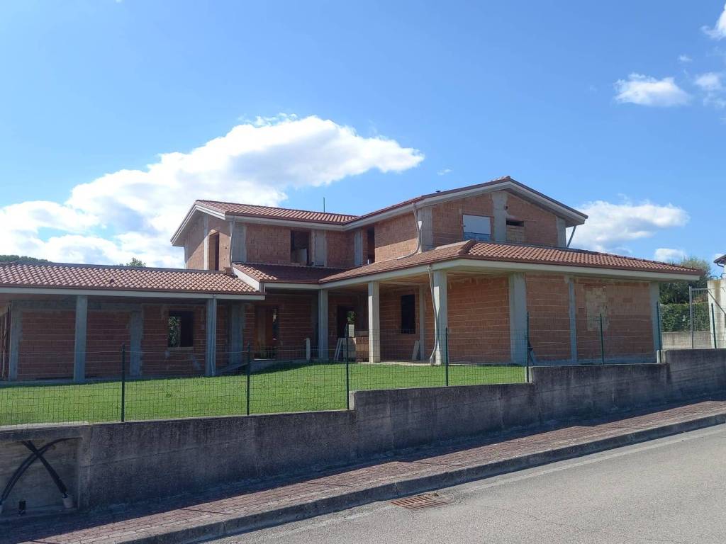 casa indipendente in vendita a Montegiorgio