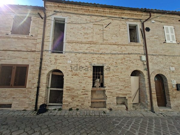 casa indipendente in vendita a Montegiorgio