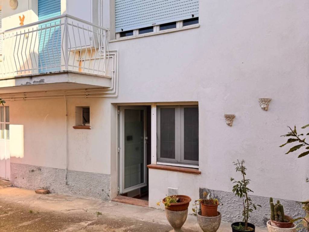 casa indipendente in vendita a Montegiorgio