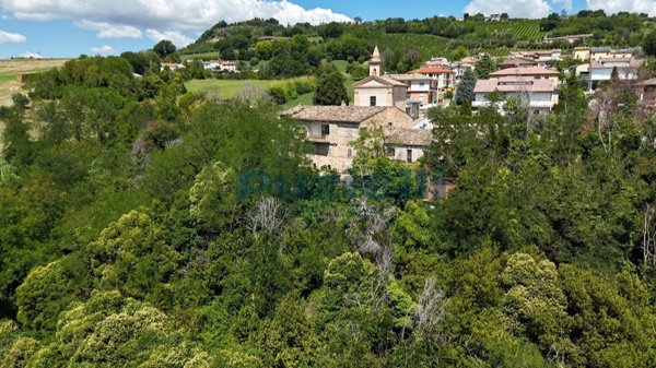 casa indipendente in vendita a Montegiorgio
