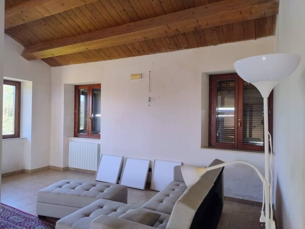 casa indipendente in vendita a Montegiorgio in zona Croce di via