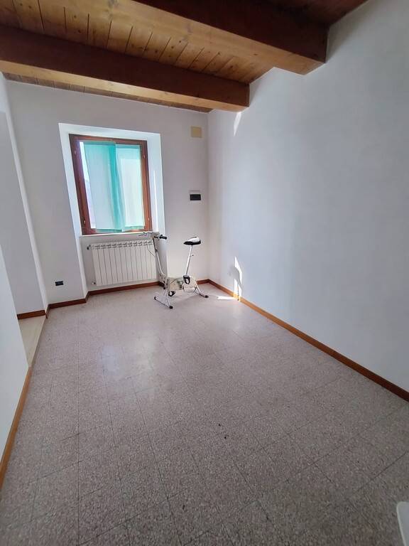 casa indipendente in vendita a Montegiorgio in zona Croce di via