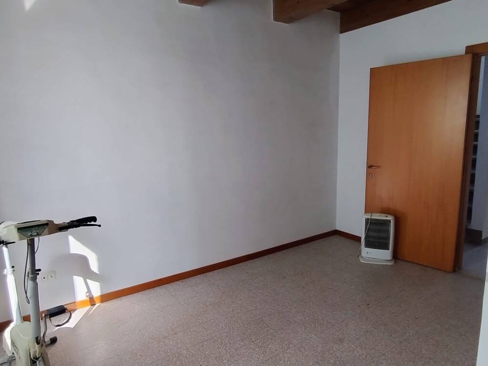 casa indipendente in vendita a Montegiorgio in zona Croce di via