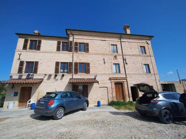 casa indipendente in vendita a Montegiorgio in zona Croce di via
