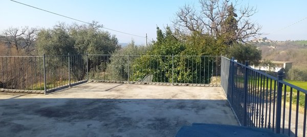 casa indipendente in vendita a Montegiorgio in zona Cerreto
