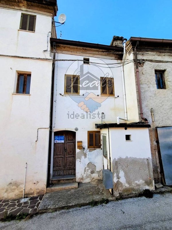 casa indipendente in vendita a Montegiorgio in zona Monte Verde