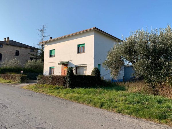 casa indipendente in vendita a Montegiorgio