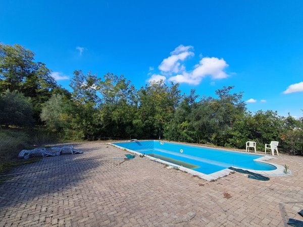 casa indipendente in vendita a Montegiorgio