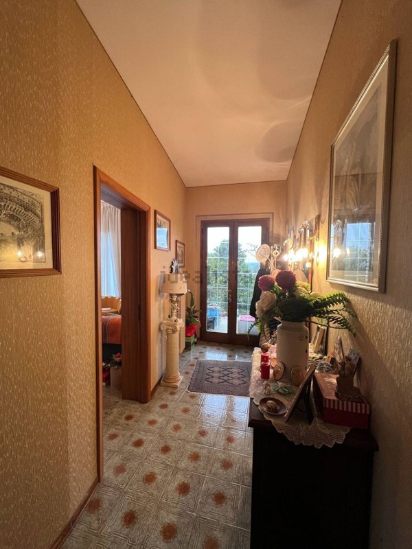 appartamento in vendita a Montegiorgio in zona Croce di via