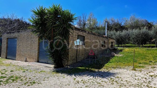 casa indipendente in vendita a Montegiorgio
