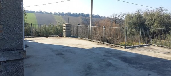 casa indipendente in vendita a Montegiorgio