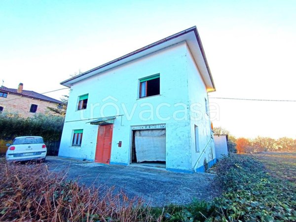 casa indipendente in vendita a Montegiorgio in zona Alteta