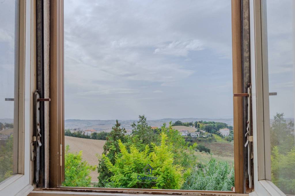 casa indipendente in vendita a Montegranaro