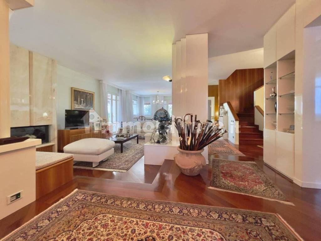 casa indipendente in vendita a Montegranaro