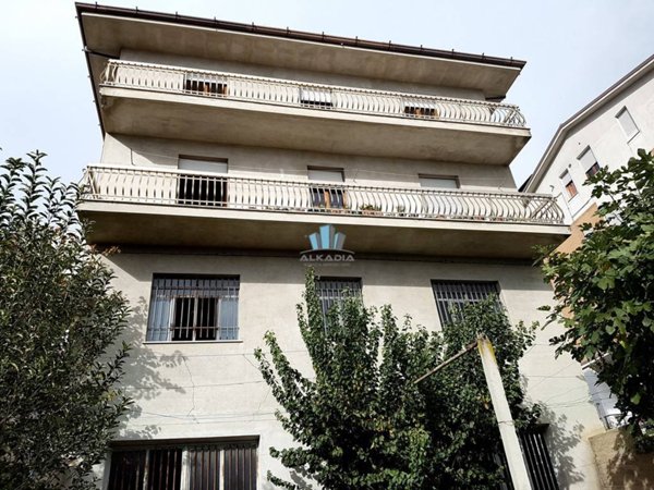 casa indipendente in vendita a Montegranaro