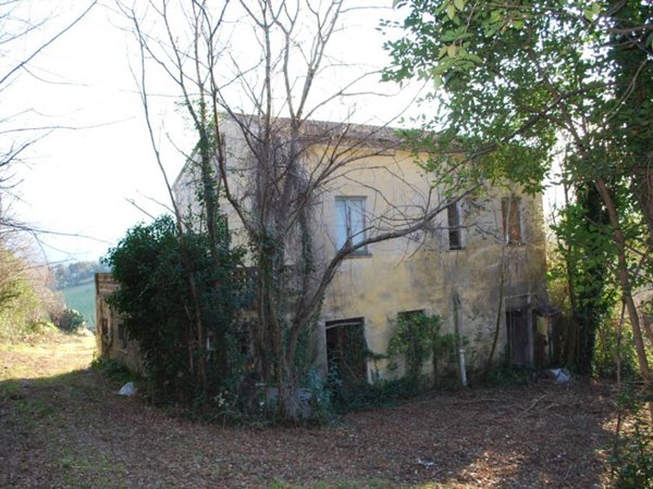 casa indipendente in vendita a Montegranaro