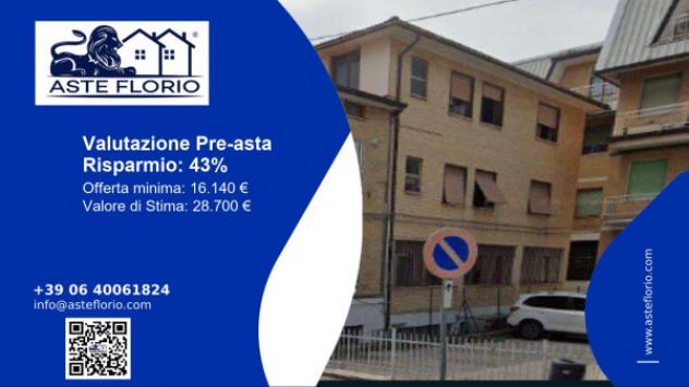 negozio in vendita a Montegranaro