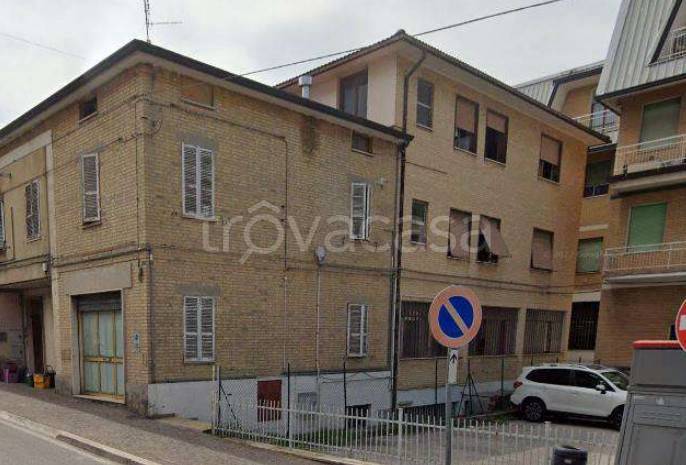 negozio in vendita a Montegranaro