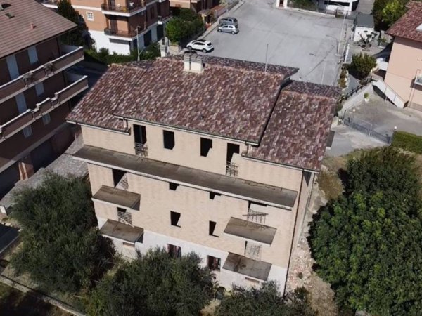 intera palazzina in vendita a Montegranaro