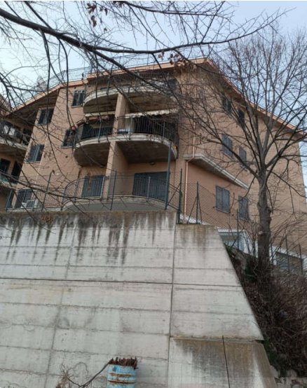 negozio in vendita a Montegranaro