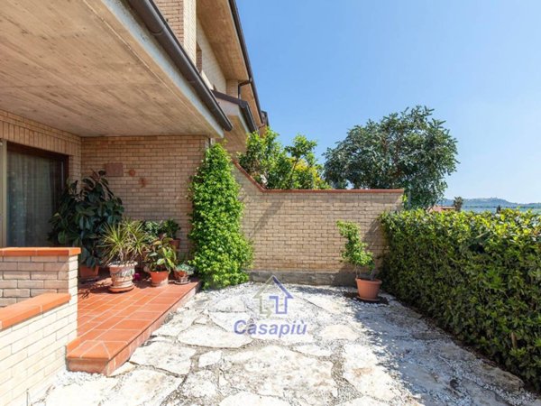 casa indipendente in vendita a Montegranaro