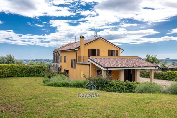 casa indipendente in vendita a Montegranaro