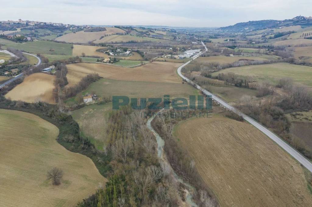 casa indipendente in vendita a Montegranaro in zona Santa Leandra