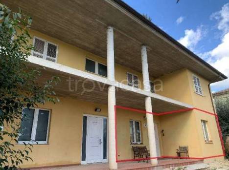 negozio in vendita a Montegranaro