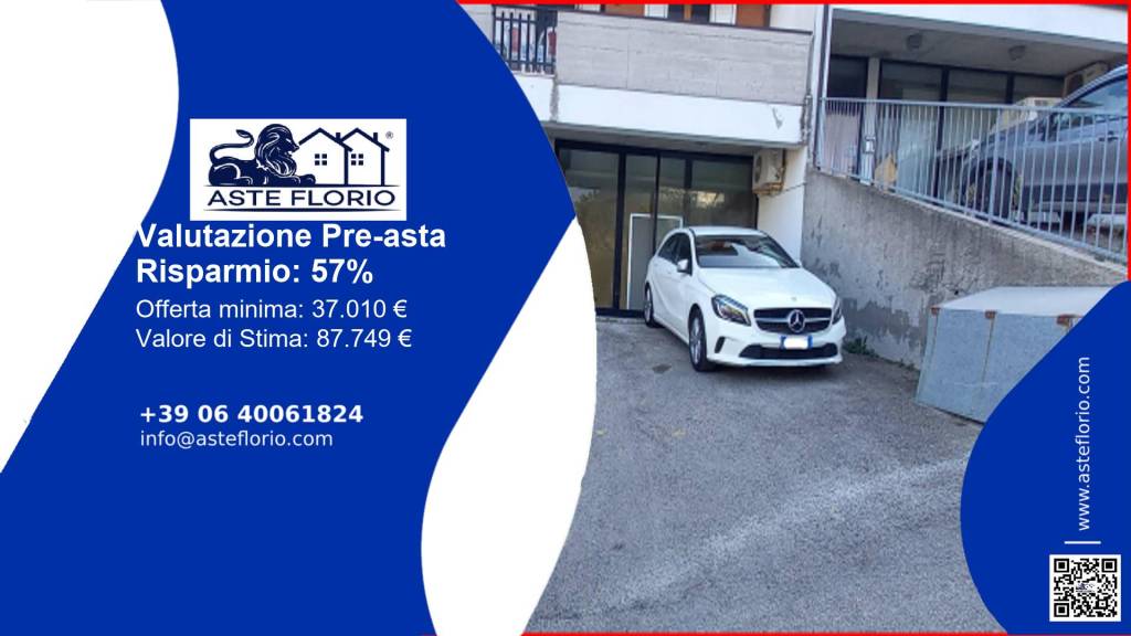 negozio in vendita a Montegranaro