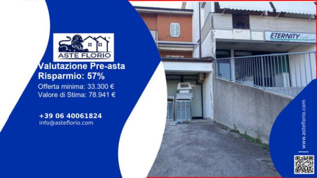 negozio in vendita a Montegranaro
