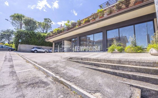 ufficio in vendita a Montegranaro