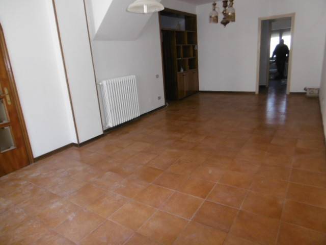 casa indipendente in vendita a Montegranaro