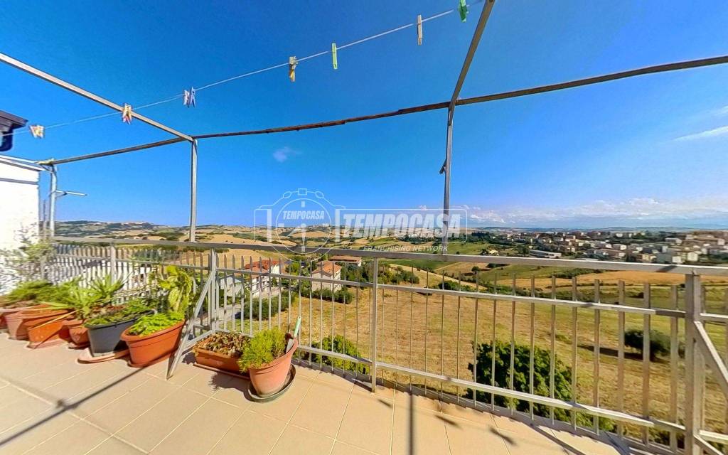 appartamento in vendita a Montegranaro in zona Santa Maria