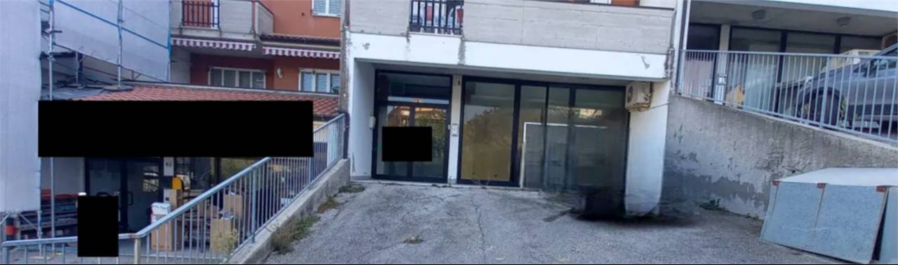 negozio in vendita a Montegranaro