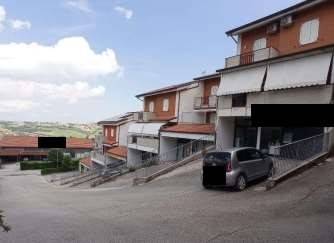 negozio in vendita a Montegranaro