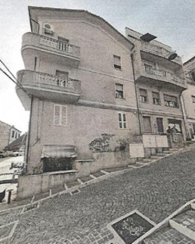 pentavano in vendita a Montegranaro