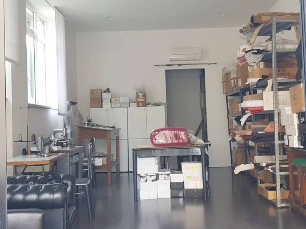 negozio in vendita a Montegranaro