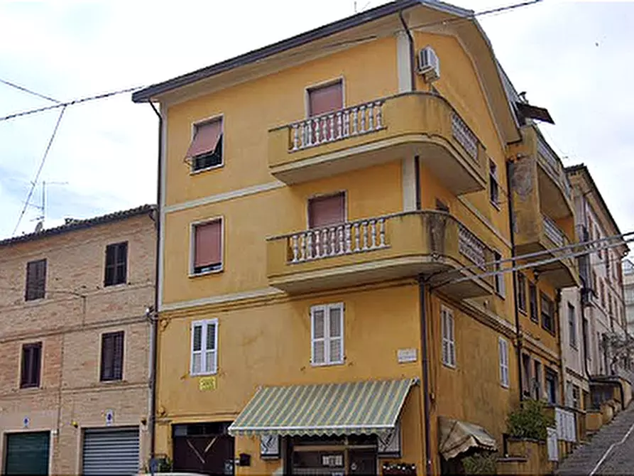 negozio in vendita a Montegranaro