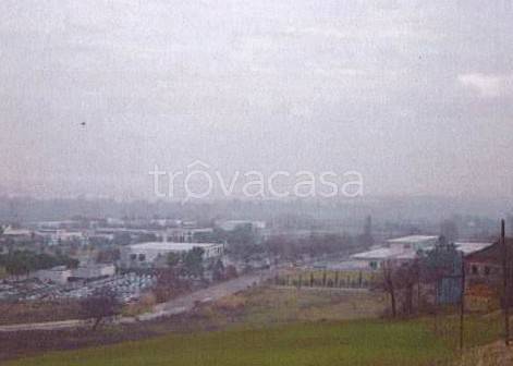 locale commerciale in vendita a Montegranaro