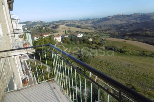 casa indipendente in vendita a Montegranaro