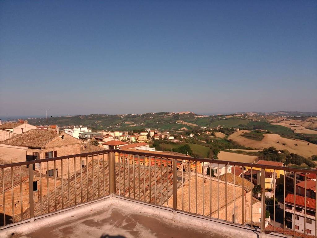 casa indipendente in vendita a Montegranaro