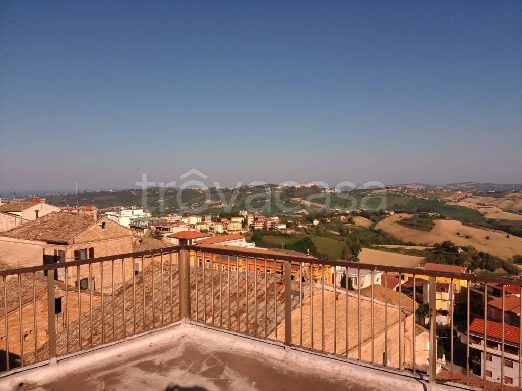 casa indipendente in vendita a Montegranaro