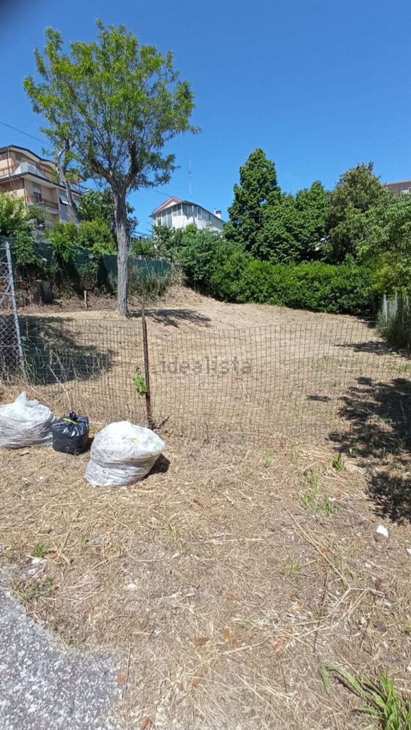 terreno edificabile in vendita a Montegranaro