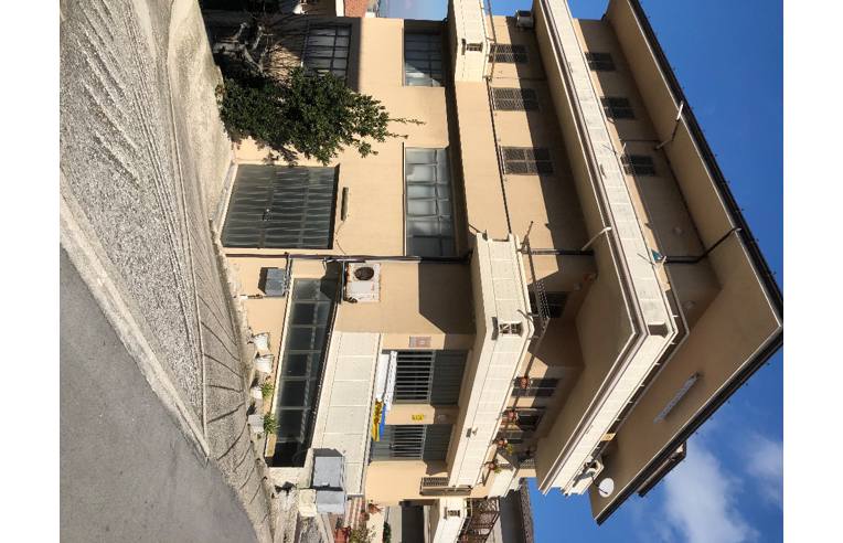 casa indipendente in vendita a Montegranaro