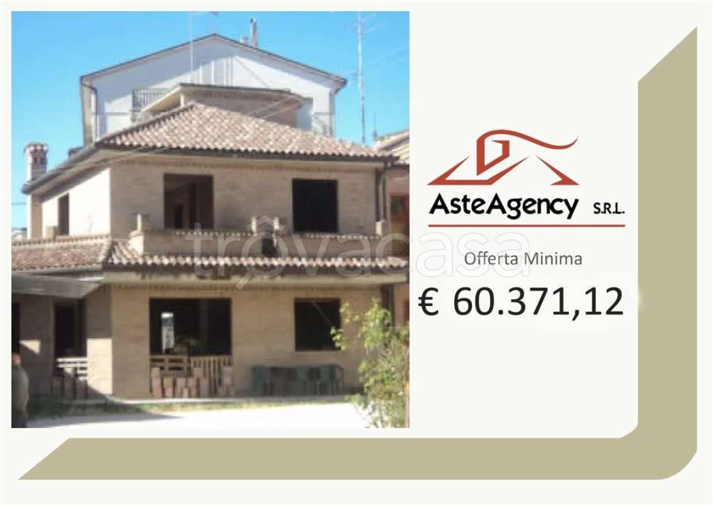casa indipendente in vendita a Montegranaro