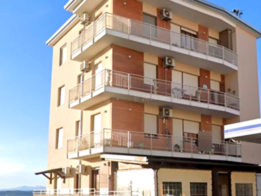 negozio in vendita a Montegranaro