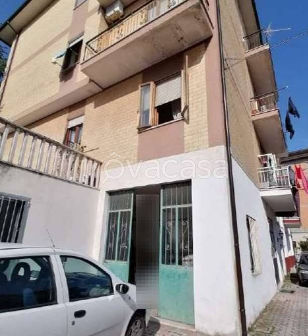 locale di sgombero in vendita a Montegranaro