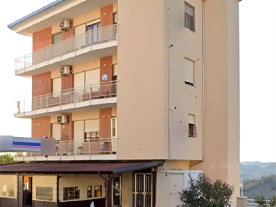 negozio in vendita a Montegranaro