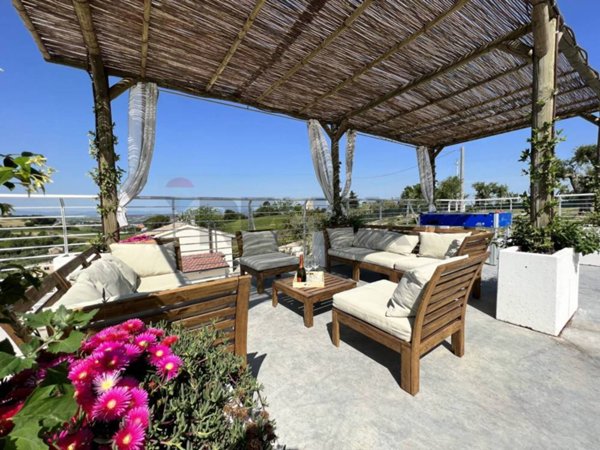 casa indipendente in vendita a Montegranaro