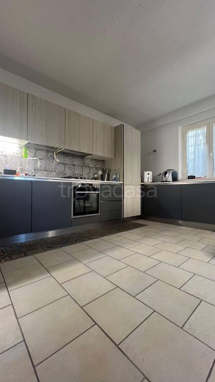 casa indipendente in vendita a Montegranaro